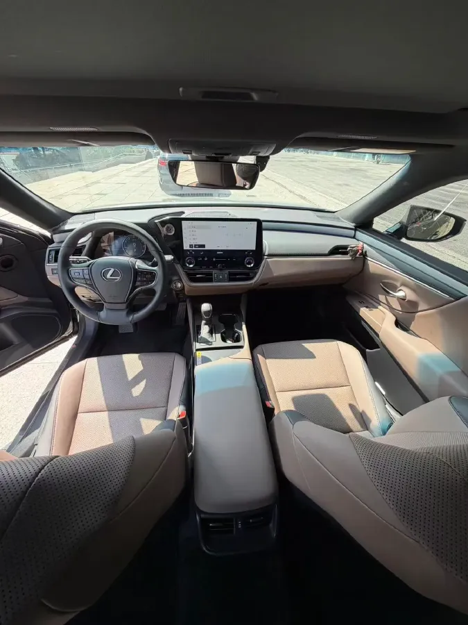 2025 Lexus ES 2.0L 173HP L4 CVT,autocango,china used car exporter,china ev exporter,chinese used car exporter,chinese used ev exporter