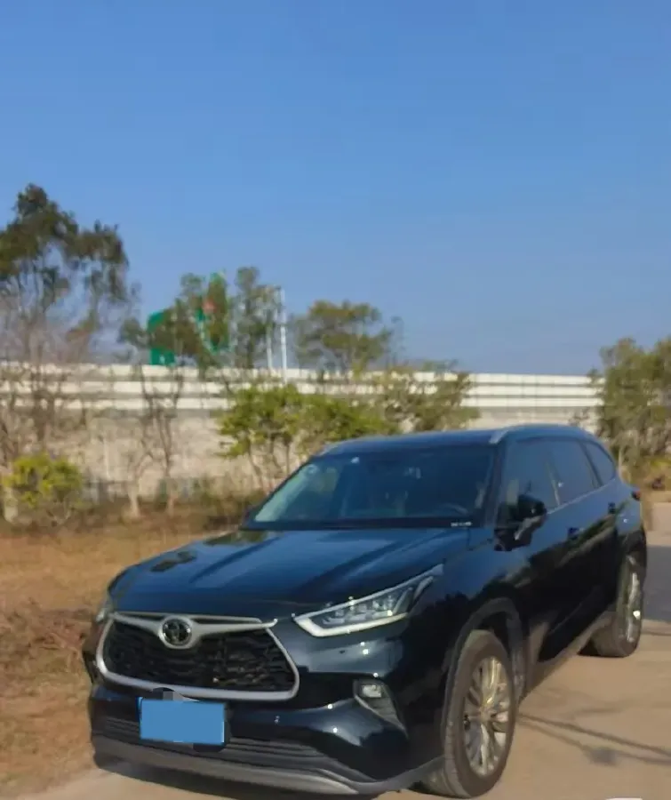 2022 Toyota Highlander 2.0T 248HP L4 8AT,autocango,china used car exporter,china ev exporter,chinese used car exporter,chinese used ev exporter