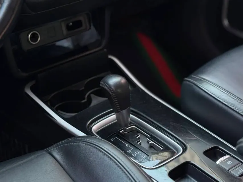 2019 Mitsubishi Outlander 2.0L 166HP L4 CVT,autocango,china used car exporter,china ev exporter,chinese used car exporter,chinese used ev exporter