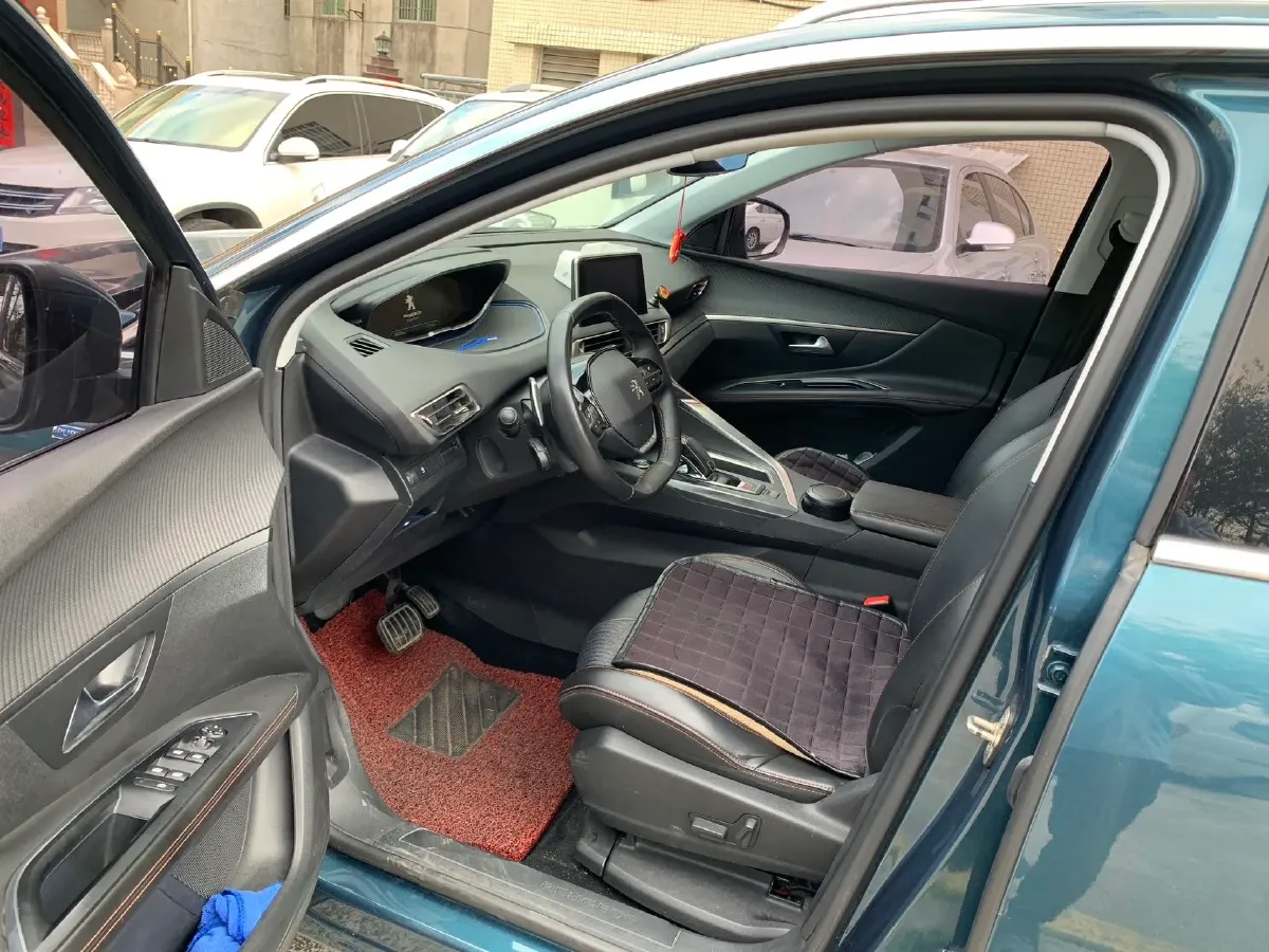 2019 Peugeot 5008 1.6T 167HP L4 6AT,autocango,china used car exporter,china ev exporter,chinese used car exporter,chinese used ev exporter