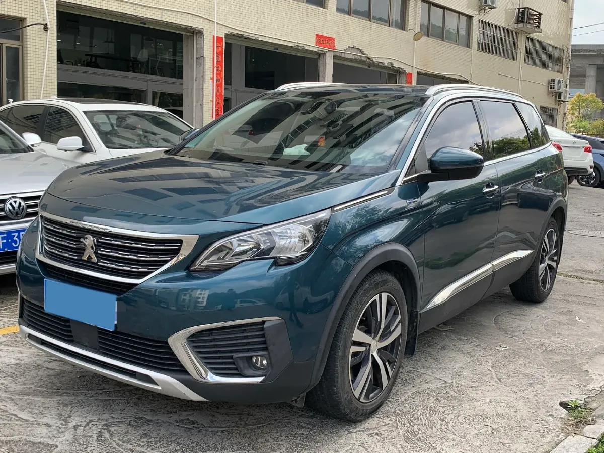 2019 Peugeot 5008 1.6T 167HP L4 6AT,autocango,china used car exporter,china ev exporter,chinese used car exporter,chinese used ev exporter