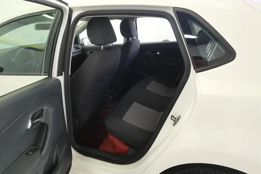 2016 Volkswagen Polo 1.4L 90HP L4 6AT,autocango,china used car exporter,china ev exporter,chinese used car exporter,chinese used ev exporter