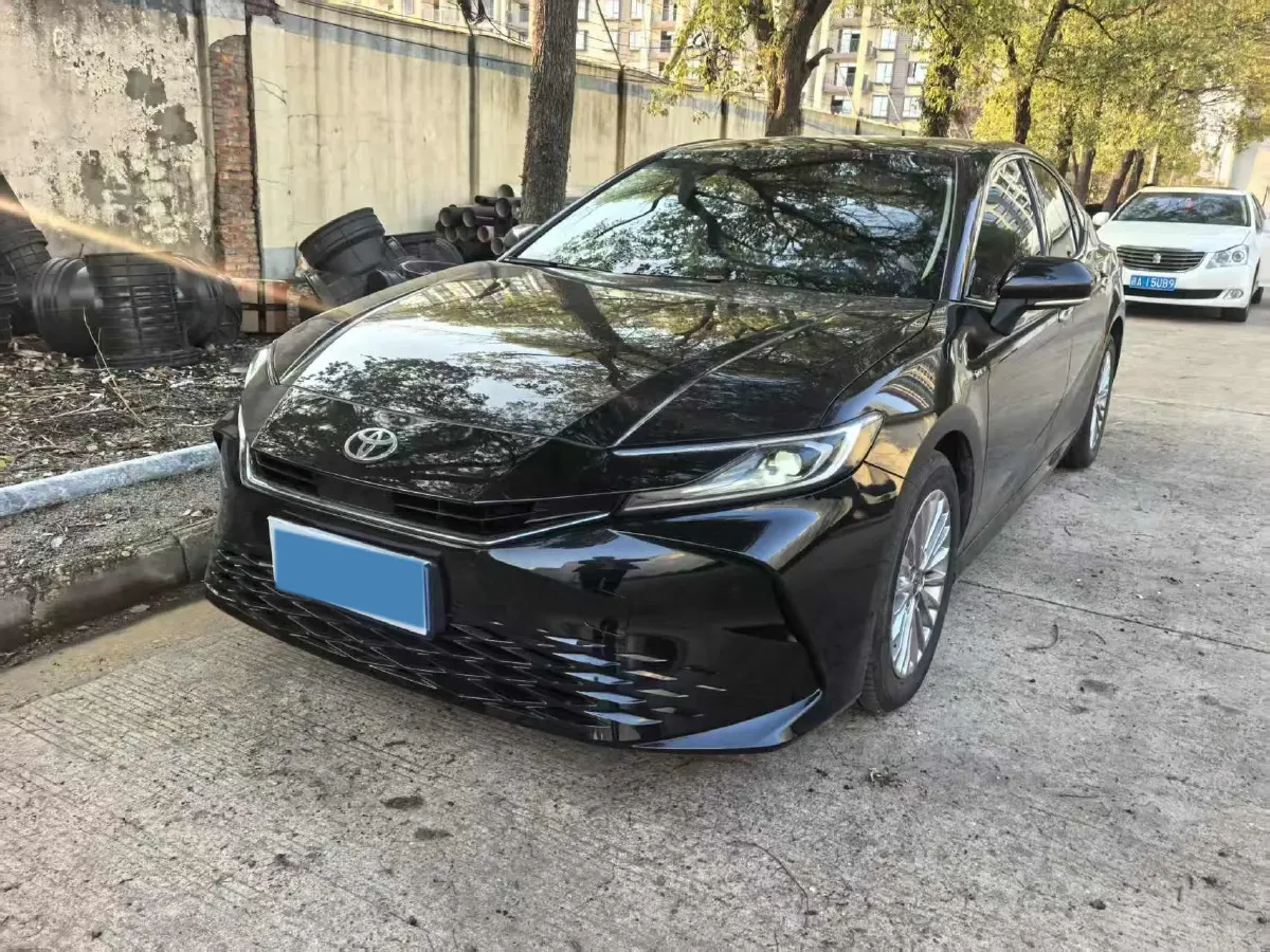 2024 Toyota Camry 2.0L 152HP L4 E-CVT Hybrid,autocango,china used car exporter,china ev exporter,chinese used car exporter,chinese used ev exporter