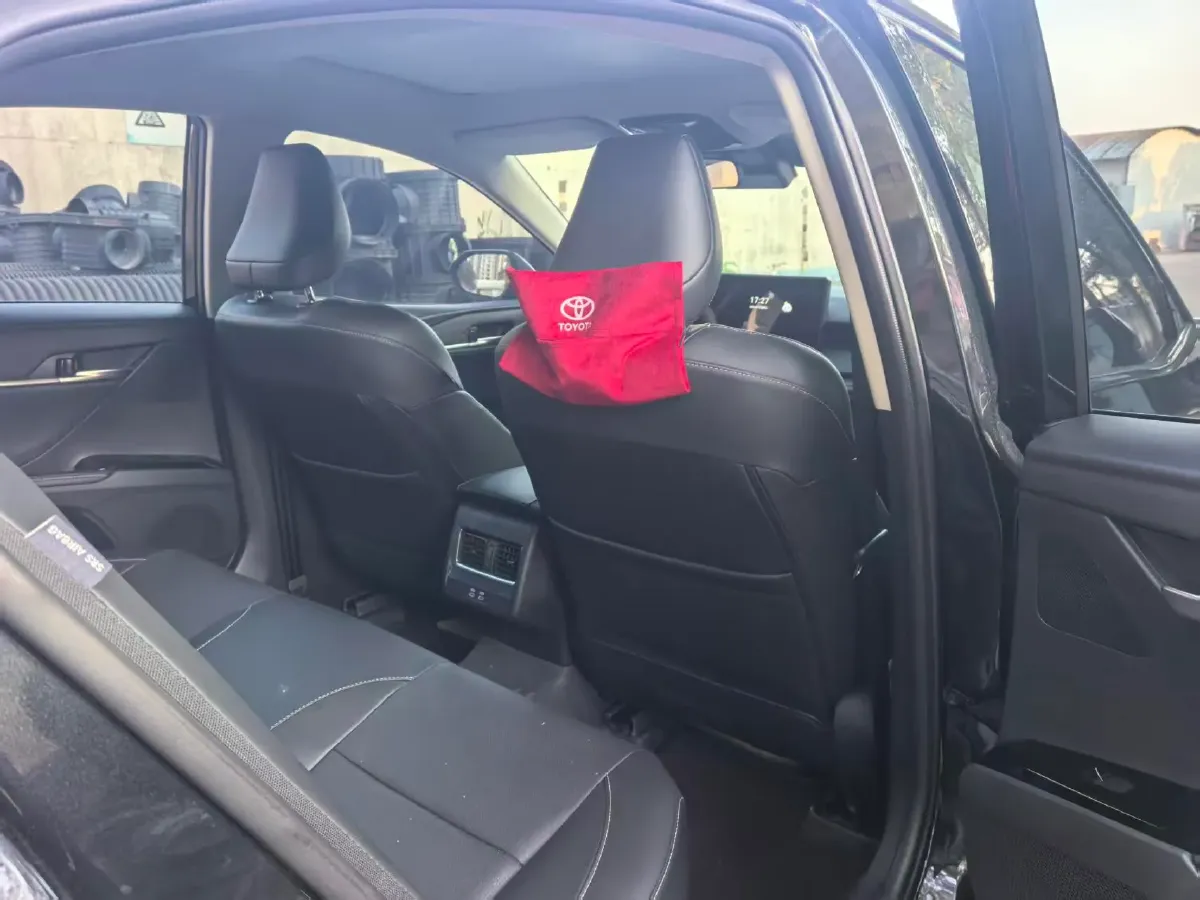 2024 Toyota Camry 2.0L 152HP L4 E-CVT Hybrid,autocango,china used car exporter,china ev exporter,chinese used car exporter,chinese used ev exporter