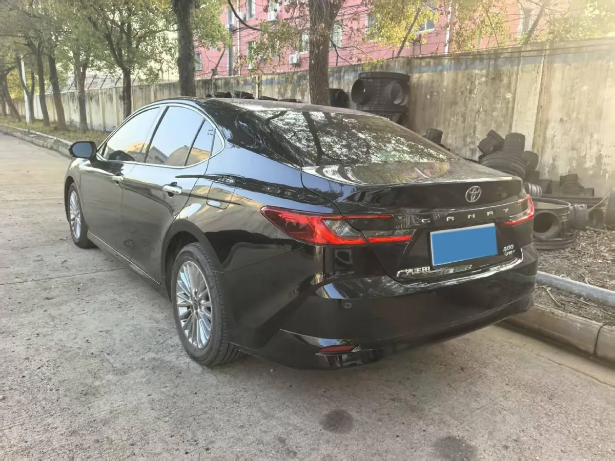 2024 Toyota Camry 2.0L 152HP L4 E-CVT Hybrid,autocango,china used car exporter,china ev exporter,chinese used car exporter,chinese used ev exporter