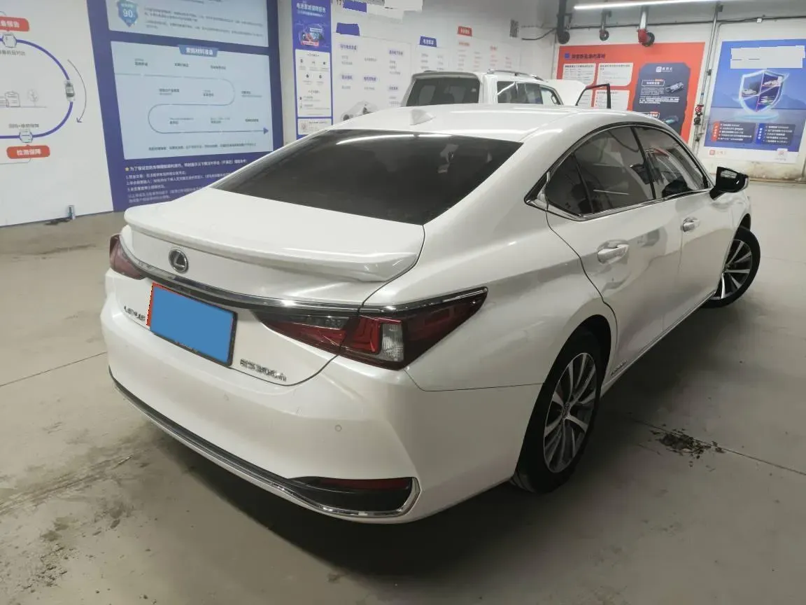 2018 Lexus ES 2.5L 178HP L4 E-CVT Hybrid,autocango,china used car exporter,china ev exporter,chinese used car exporter,chinese used ev exporter
