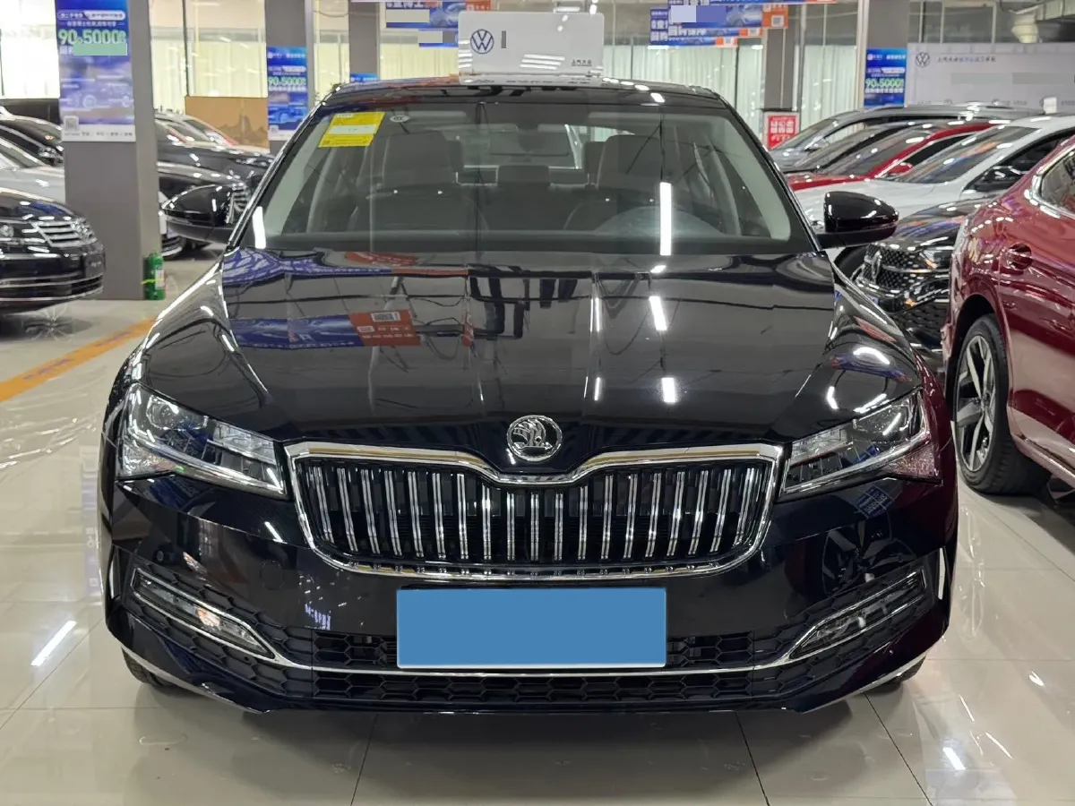 2023 Skoda Superb 1.4T 150HP L4 7DCT,autocango,china used car exporter,china ev exporter,chinese used car exporter,chinese used ev exporter
