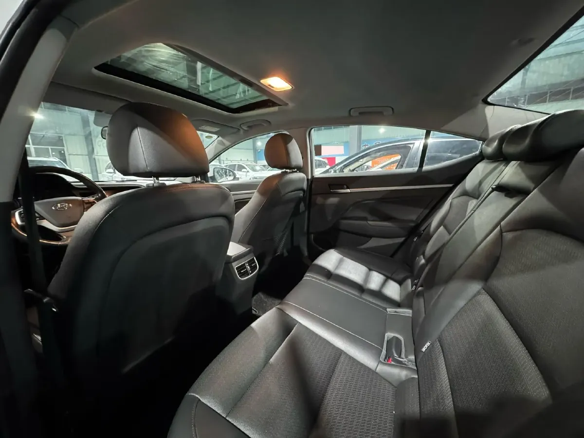 2019 Hyundai Elantra 1.5L 115HP L4 CVT,autocango,china used car exporter,china ev exporter,chinese used car exporter,chinese used ev exporter