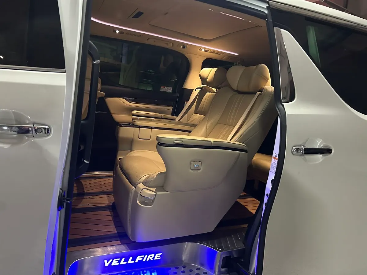 2021 Toyota Vellfire 2.5L 117HP L4 E-CVT Hybrid,autocango,china used car exporter,china ev exporter,chinese used car exporter,chinese used ev exporter