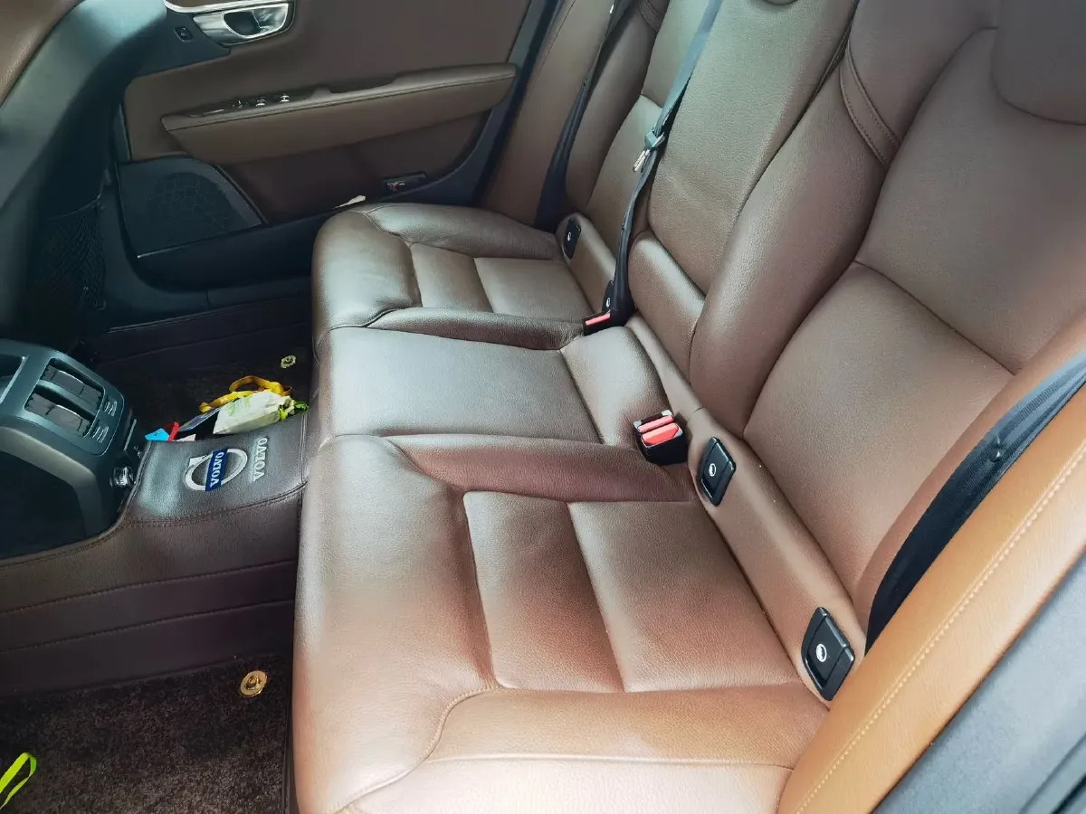 2019 Infiniti Q70 2.0T 211HP L4 7AT,autocango,china used car exporter,china ev exporter,chinese used car exporter,chinese used ev exporter