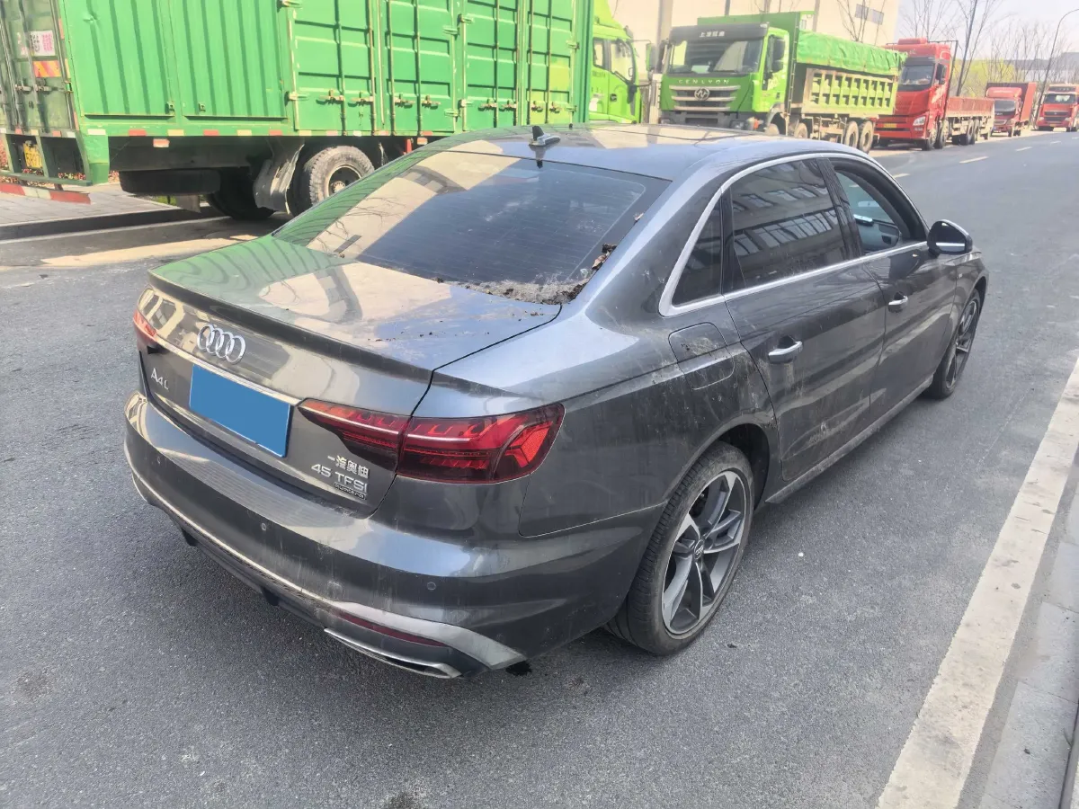 2020 Audi A4L 2.0T 190HP L4 7DCT,autocango,china used car exporter,china ev exporter,chinese used car exporter,chinese used ev exporter