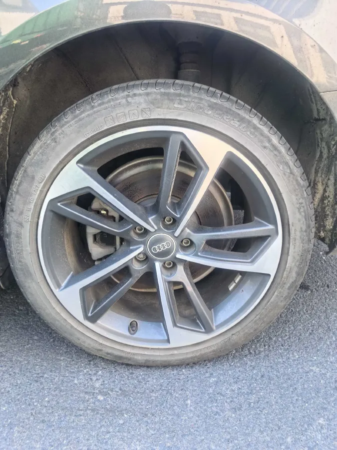 2020 Audi A4L 2.0T 190HP L4 7DCT,autocango,china used car exporter,china ev exporter,chinese used car exporter,chinese used ev exporter