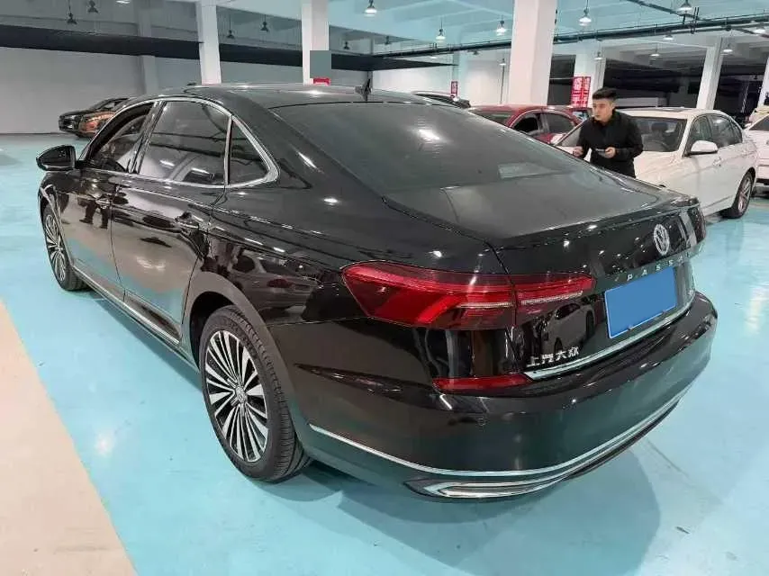 2019 Volkswagen Passat 2.0T 186HP L4 7DCT,autocango,china used car exporter,china ev exporter,chinese used car exporter,chinese used ev exporter