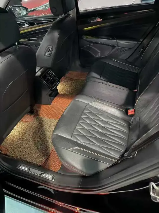 2019 Volkswagen Passat 2.0T 186HP L4 7DCT,autocango,china used car exporter,china ev exporter,chinese used car exporter,chinese used ev exporter