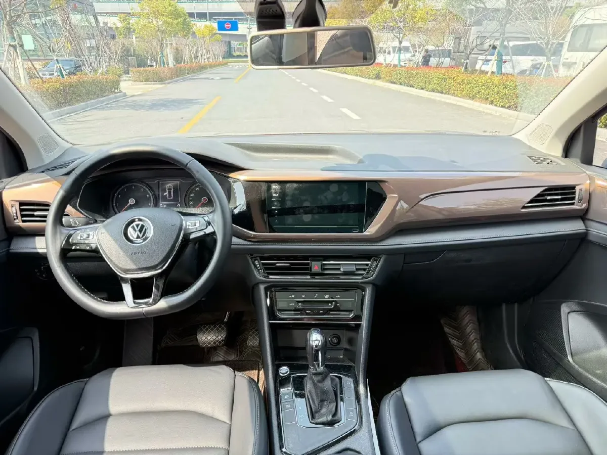 2021 Volkswagen Tharu 1.4T 150HP L4 7DCT,autocango,china used car exporter,china ev exporter,chinese used car exporter,chinese used ev exporter