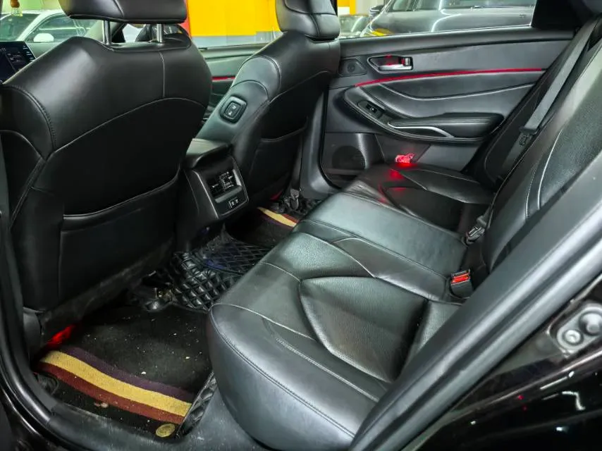 2021 Toyota Avalon 2.5L 209HP L4 8AT,autocango,china used car exporter,china ev exporter,chinese used car exporter,chinese used ev exporter