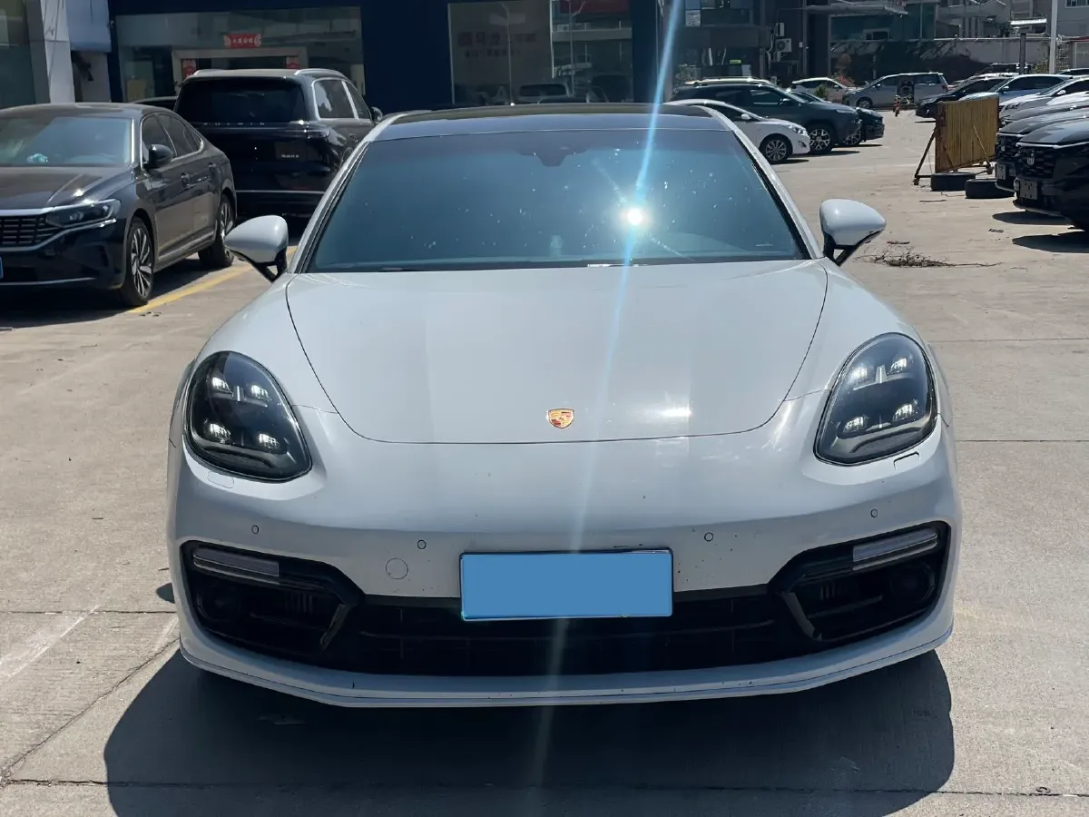 2019 Porsche Panamera 2.9T 330HP V6 8DCT,autocango,china used car exporter,china ev exporter,chinese used car exporter,chinese used ev exporter