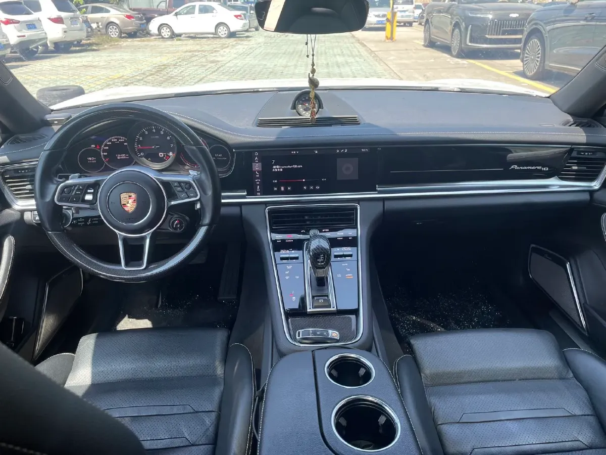 2019 Porsche Panamera 2.9T 330HP V6 8DCT,autocango,china used car exporter,china ev exporter,chinese used car exporter,chinese used ev exporter