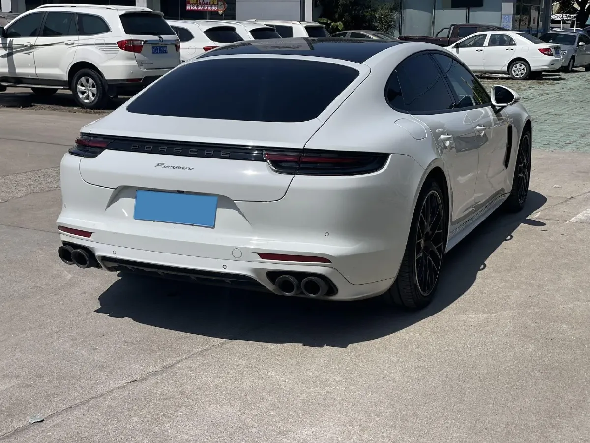 2019 Porsche Panamera 2.9T 330HP V6 8DCT,autocango,china used car exporter,china ev exporter,chinese used car exporter,chinese used ev exporter