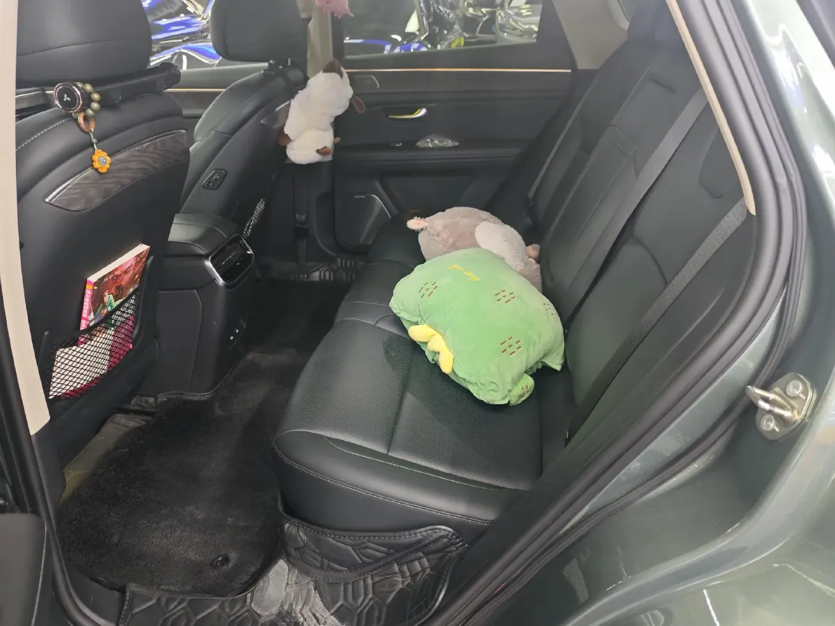 2022 Isuzu Mu-X 2.0T 220HP L4 8AT,autocango,china used car exporter,china ev exporter,chinese used car exporter,chinese used ev exporter