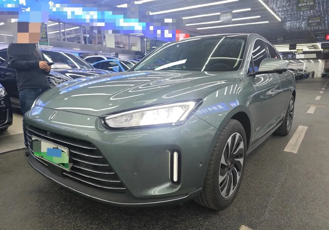 2022 Isuzu Mu-X 2.0T 220HP L4 8AT,autocango,china used car exporter,china ev exporter,chinese used car exporter,chinese used ev exporter