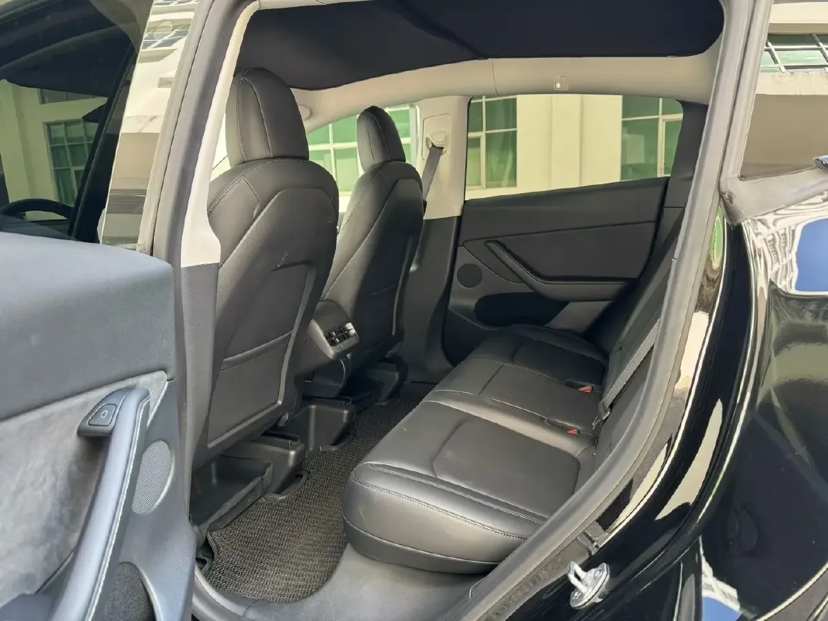 2022 Tesla Model Y BEV 60KWH,autocango,china used car exporter,china ev exporter,chinese used car exporter,chinese used ev exporter