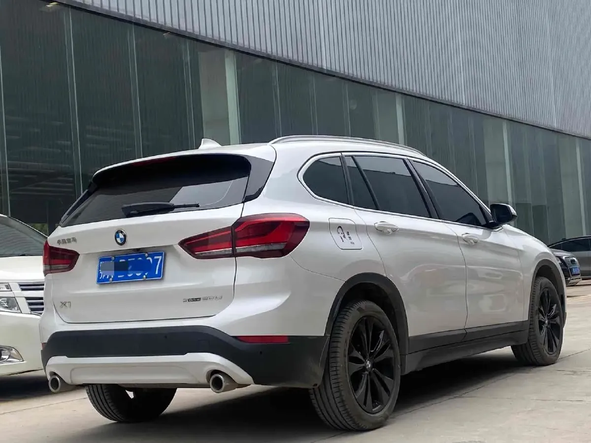 2021 BMW X1 1.5T 140HP L3 7DCT,autocango,china used car exporter,china ev exporter,chinese used car exporter,chinese used ev exporter