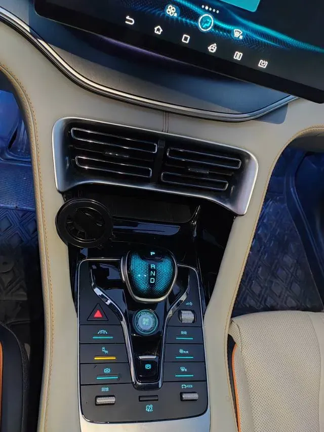 2021 BYD Song Plus BEV 71.7KWH,autocango,china used car exporter,china ev exporter,chinese used car exporter,chinese used ev exporter