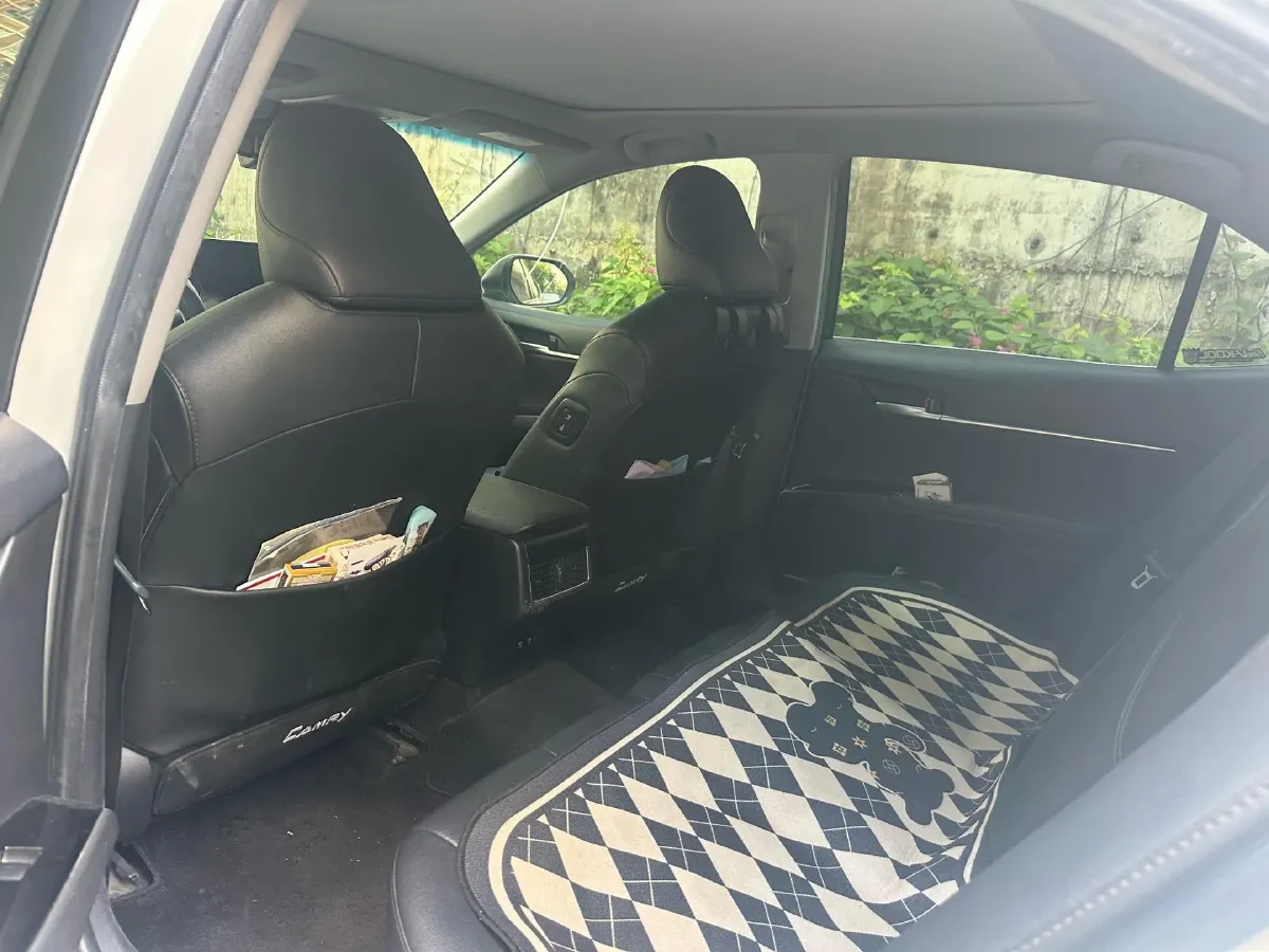 2021 Toyota Camry 2.5L 209HP L4 8AT,autocango,china used car exporter,china ev exporter,chinese used car exporter,chinese used ev exporter