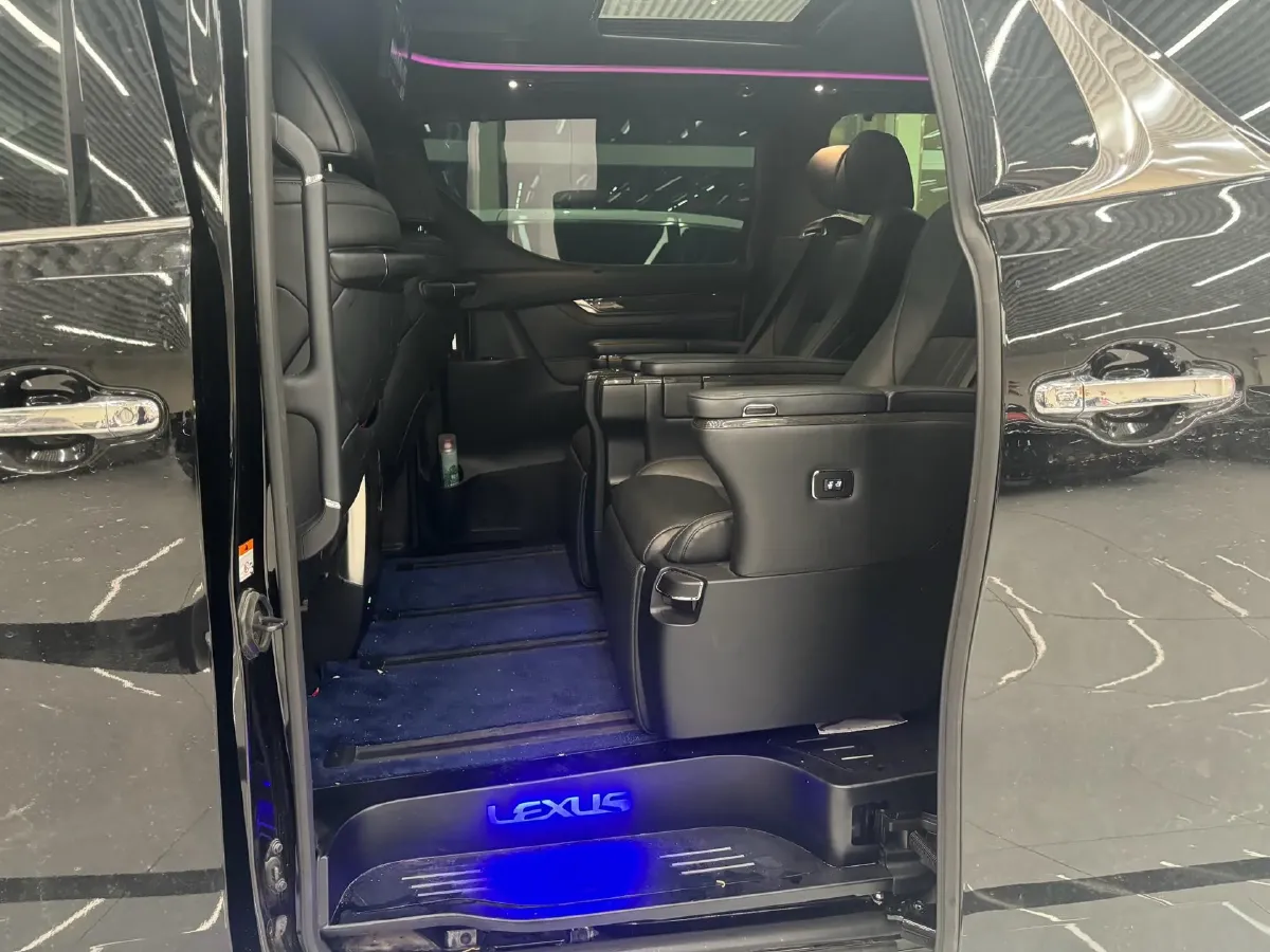 2018 Porsche Cayenne 3.0T 340HP V6 8AT,autocango,china used car exporter,china ev exporter,chinese used car exporter,chinese used ev exporter