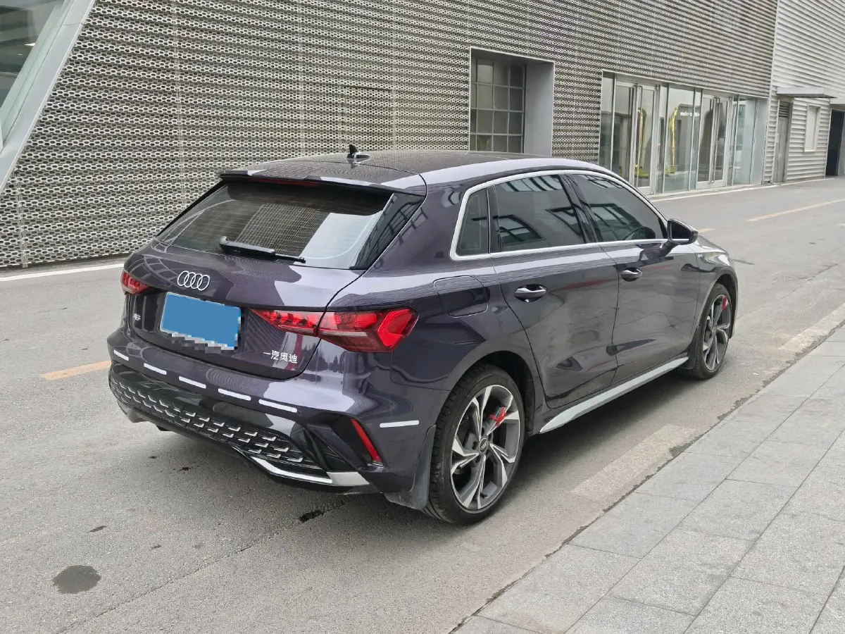 2025 Audi A3 1.5T 160HP L4 7DCT,autocango,china used car exporter,china ev exporter,chinese used car exporter,chinese used ev exporter
