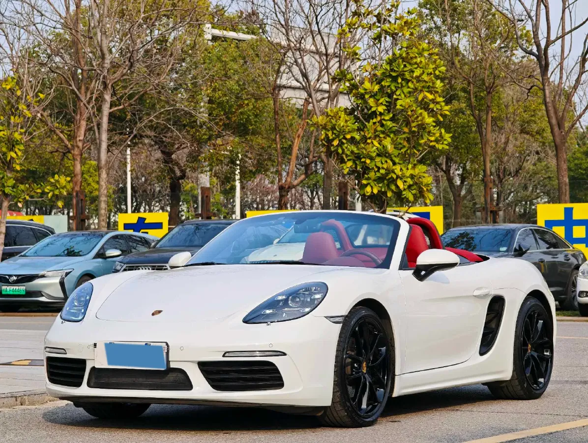 2023 Porsche 718 2.0T 250HP H4 7DCT,autocango,china used car exporter,china ev exporter,chinese used car exporter,chinese used ev exporter