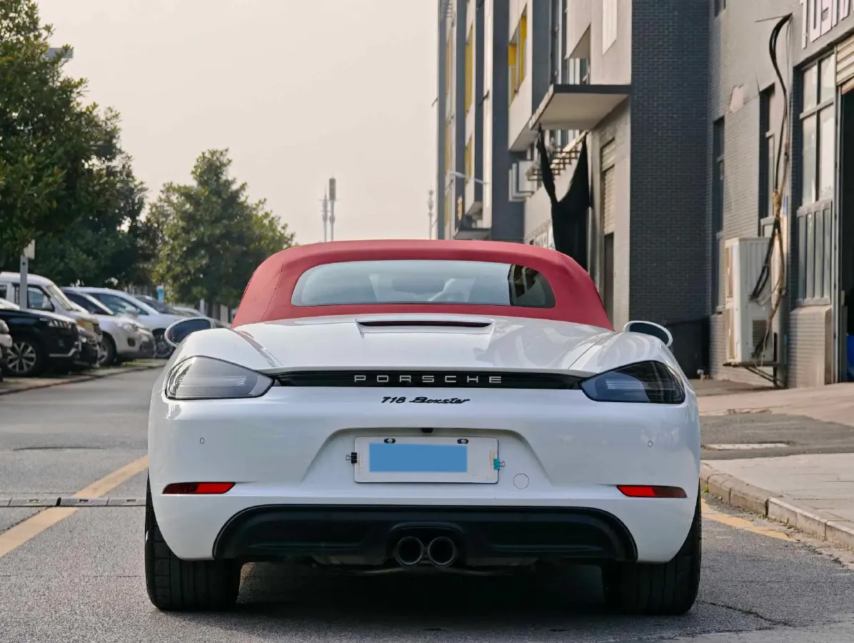 2023 Porsche 718 2.0T 250HP H4 7DCT,autocango,china used car exporter,china ev exporter,chinese used car exporter,chinese used ev exporter