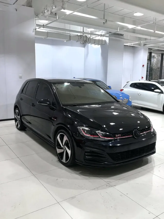 2015 Volkswagen Golf 1.4T 150HP L4 5MT,autocango,china used car exporter,china ev exporter,chinese used car exporter,chinese used ev exporter