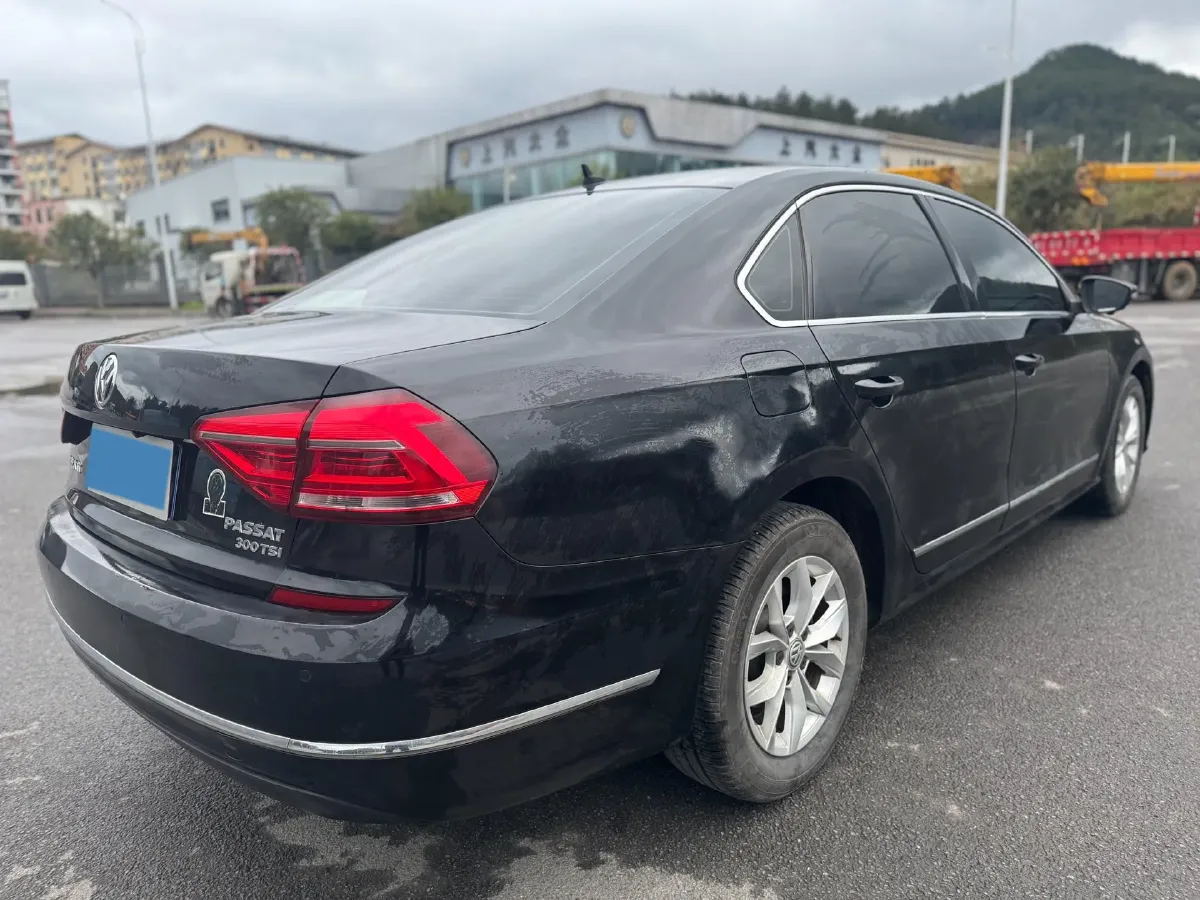 2017 Volkswagen Passat 1.8T 180HP L4 7DCT,autocango,china used car exporter,china ev exporter,chinese used car exporter,chinese used ev exporter