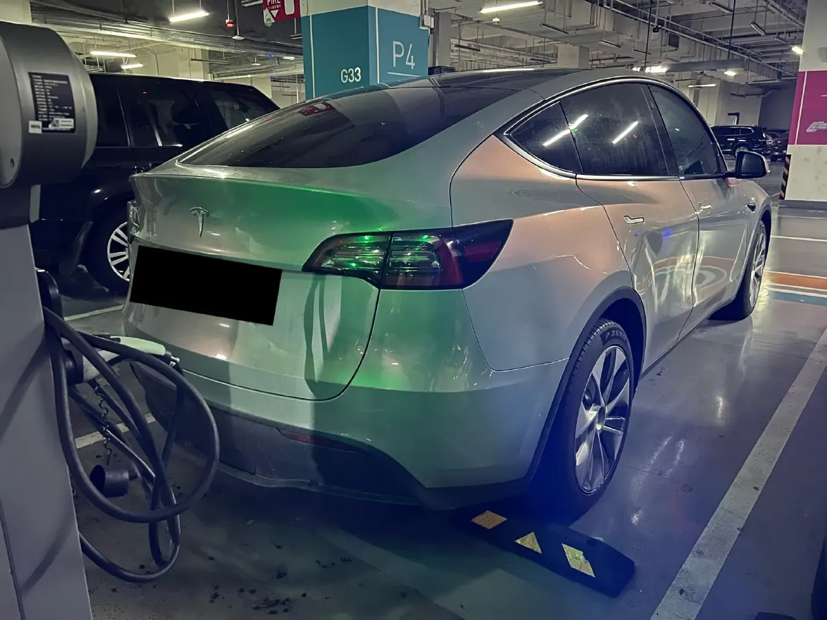 2022 Tesla Model Y BEV 60KWH,autocango,china used car exporter,china ev exporter,chinese used car exporter,chinese used ev exporter