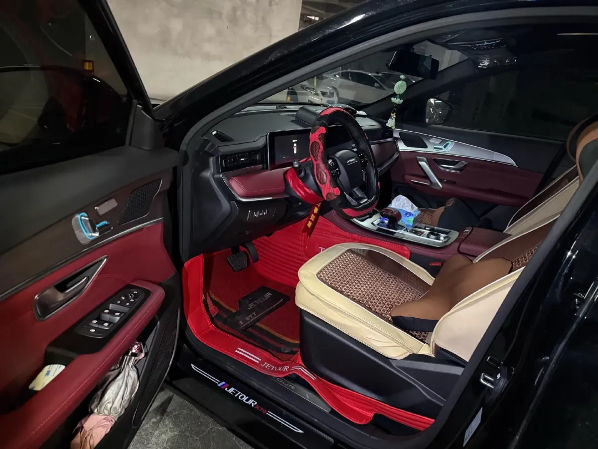 2025 Jetour X70 Plus 1.5T 156HP L4 6DCT,autocango,china used car exporter,china ev exporter,chinese used car exporter,chinese used ev exporter