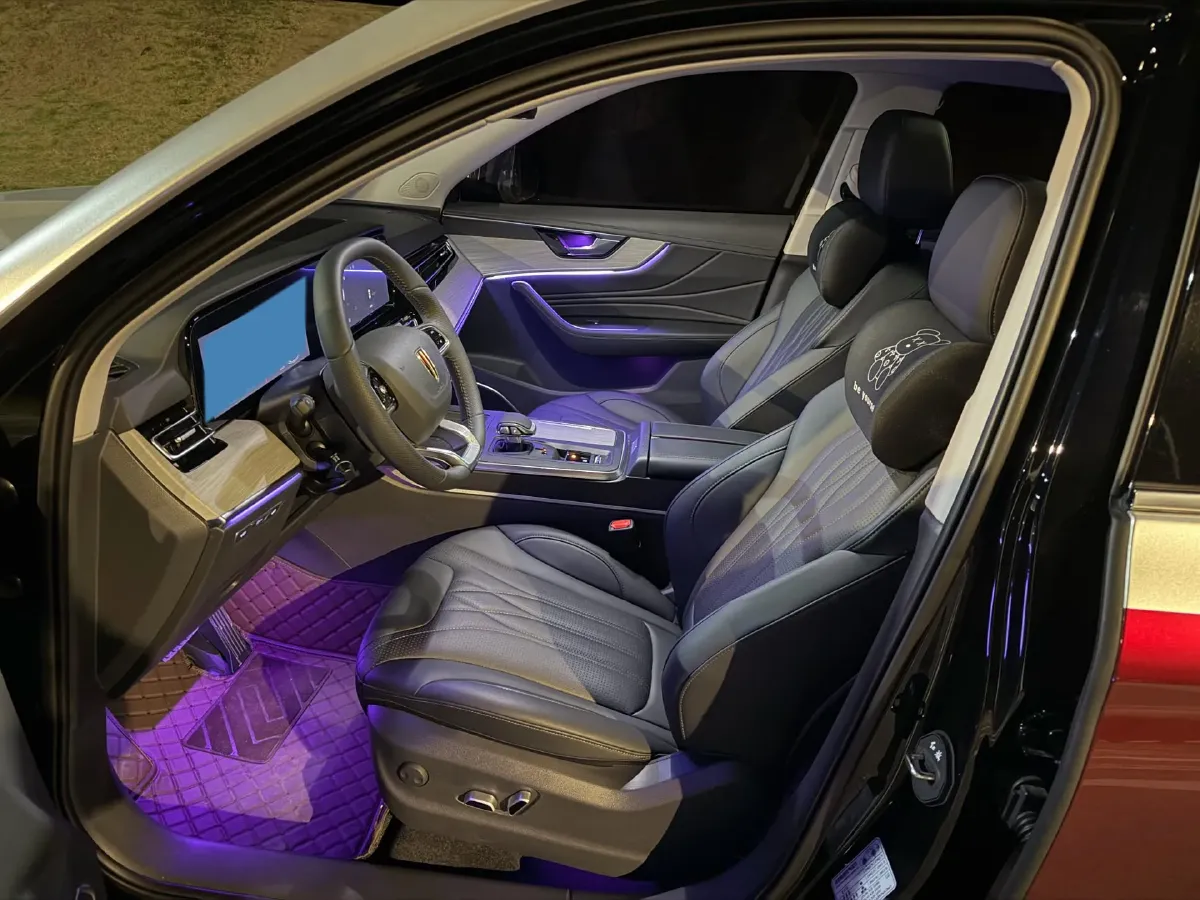 2025 HongQi HS5 2.0T 252HP L4 8AT,autocango,china used car exporter,china ev exporter,chinese used car exporter,chinese used ev exporter