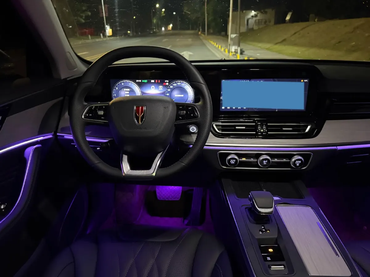 2025 HongQi HS5 2.0T 252HP L4 8AT,autocango,china used car exporter,china ev exporter,chinese used car exporter,chinese used ev exporter