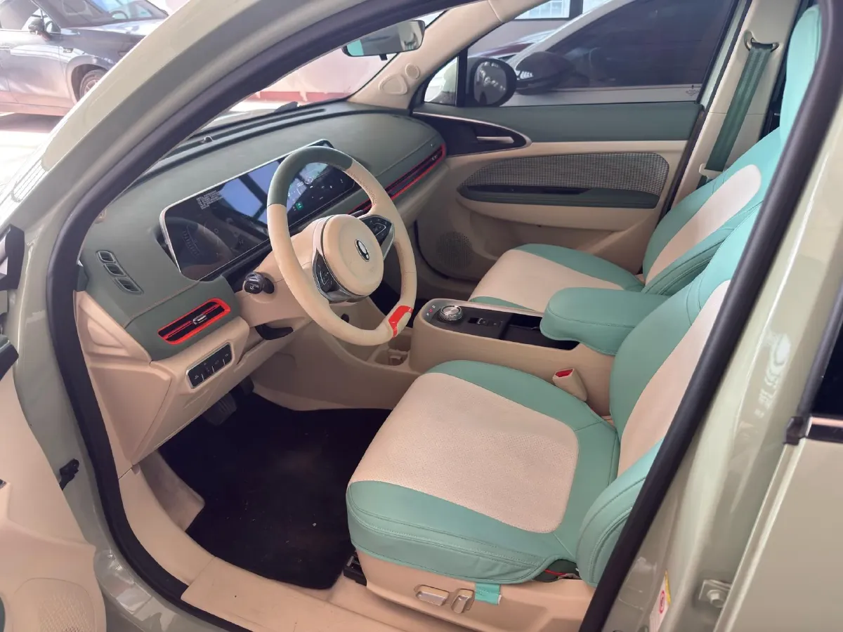 2022 ChangAn CS75 Plus 1.5T 178HP L4 6AT,autocango,china used car exporter,china ev exporter,chinese used car exporter,chinese used ev exporter