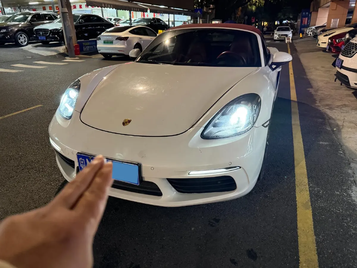 2018 Porsche 718 2.0T 250HP H4 7DCT,autocango,china used car exporter,china ev exporter,chinese used car exporter,chinese used ev exporter