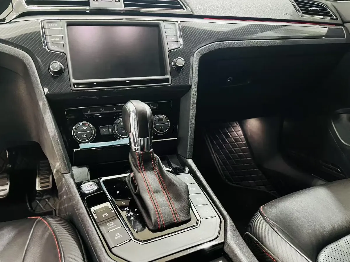 2017 Volkswagen Lamando 2.0T 220HP L4 7DCT,autocango,china used car exporter,china ev exporter,chinese used car exporter,chinese used ev exporter