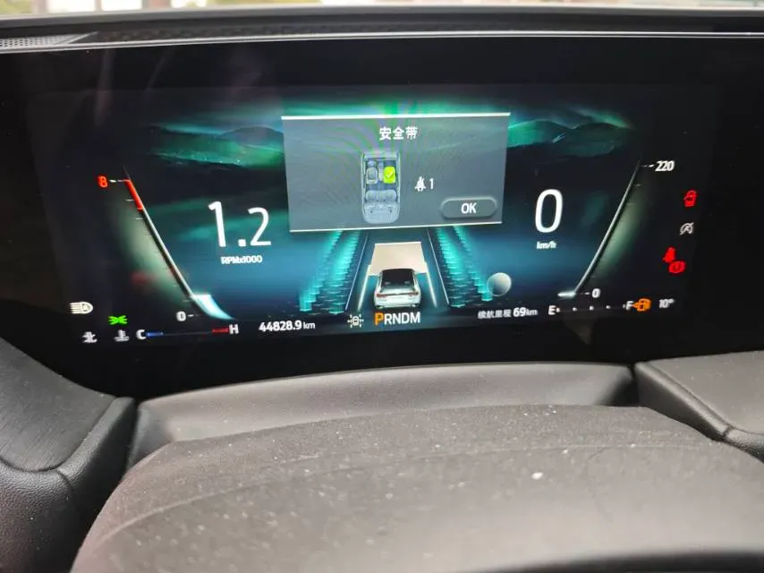 2022 Ford Mondeo 2.0T 238HP L4 8AT,autocango,china used car exporter,china ev exporter,chinese used car exporter,chinese used ev exporter