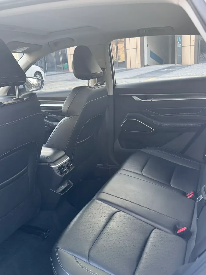 2022 Geely Emgrand 1.5L 114HP L4 CVT,autocango,china used car exporter,china ev exporter,chinese used car exporter,chinese used ev exporter