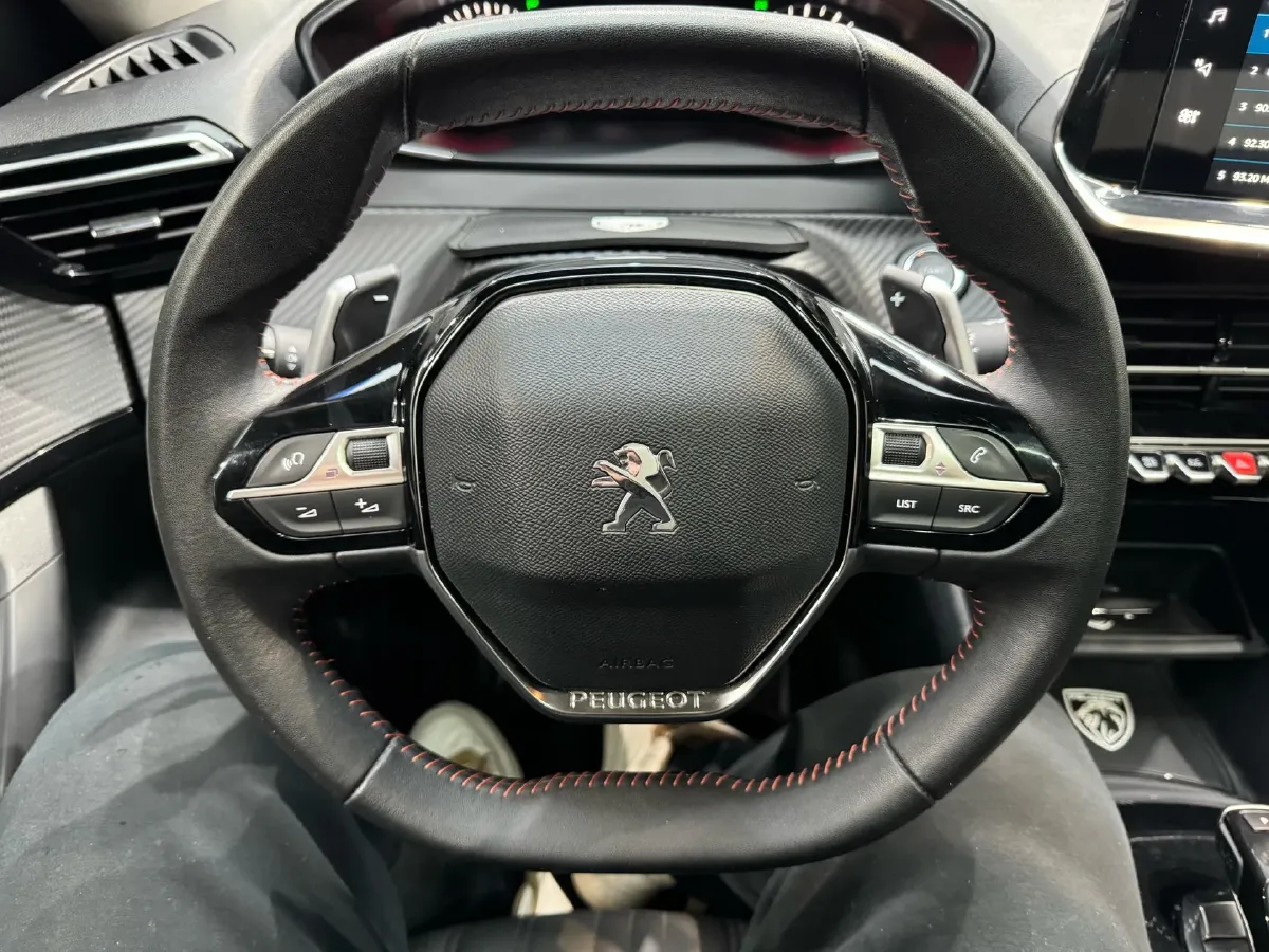 2022 Peugeot 2008 1.2T 136HP L3 6DCT,autocango,china used car exporter,china ev exporter,chinese used car exporter,chinese used ev exporter