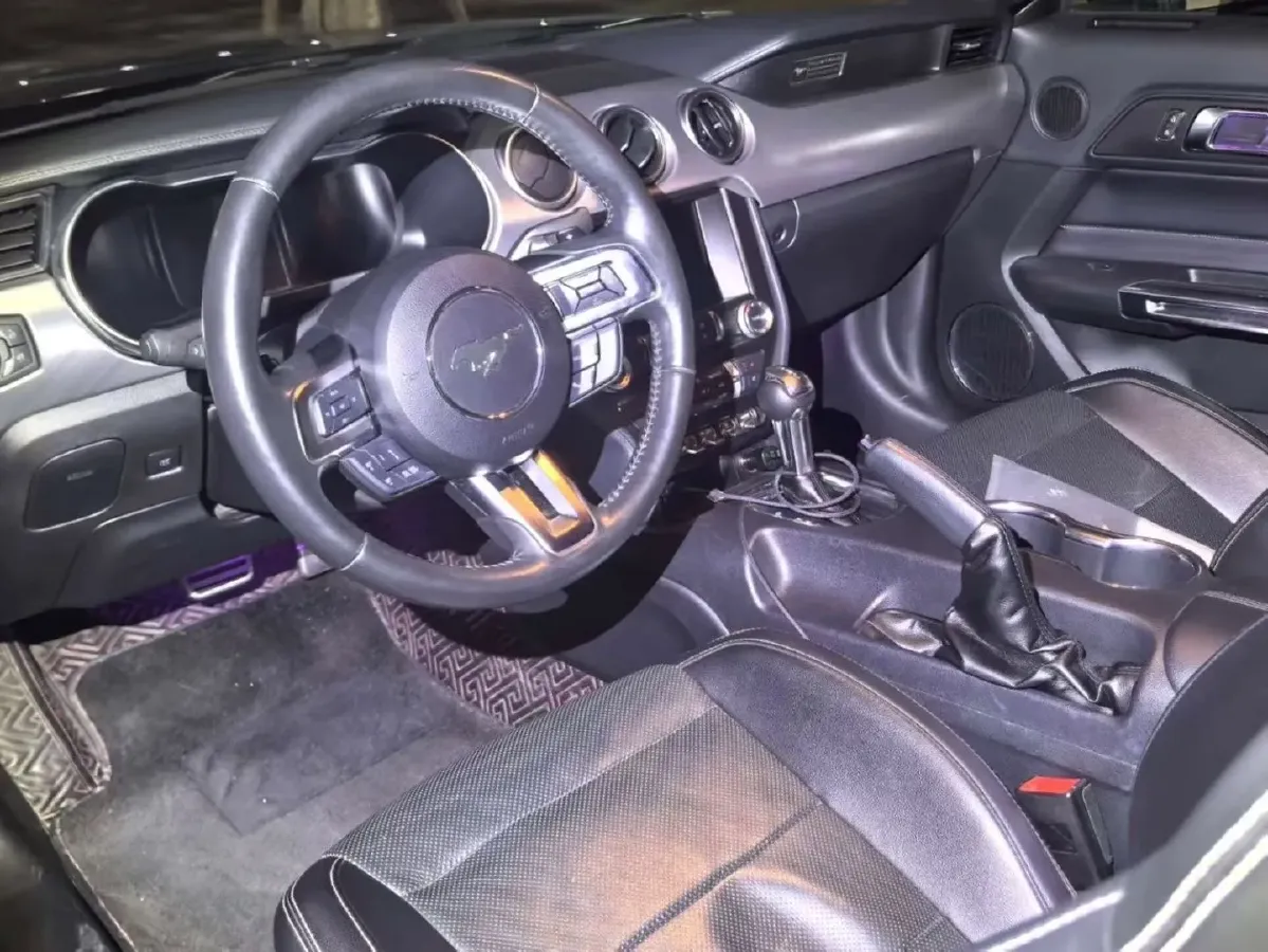 2020 Ford Mustang 2.3T 299HP L4 10AT,autocango,china used car exporter,china ev exporter,chinese used car exporter,chinese used ev exporter