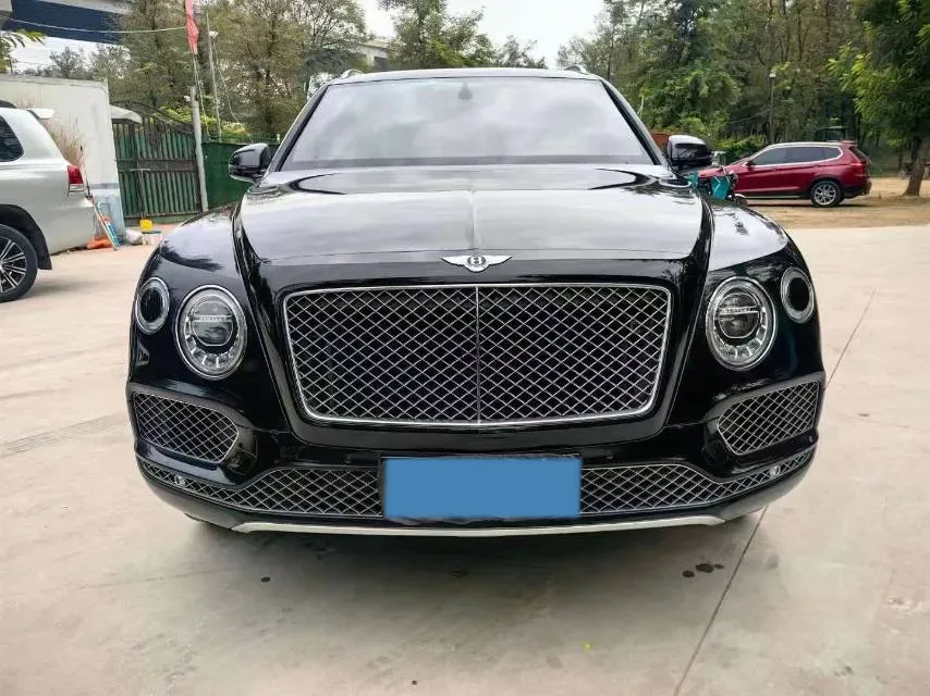 2018 Bentley Bentayga 4.0T 550HP V8 8AT,autocango,china used car exporter,china ev exporter,chinese used car exporter,chinese used ev exporter