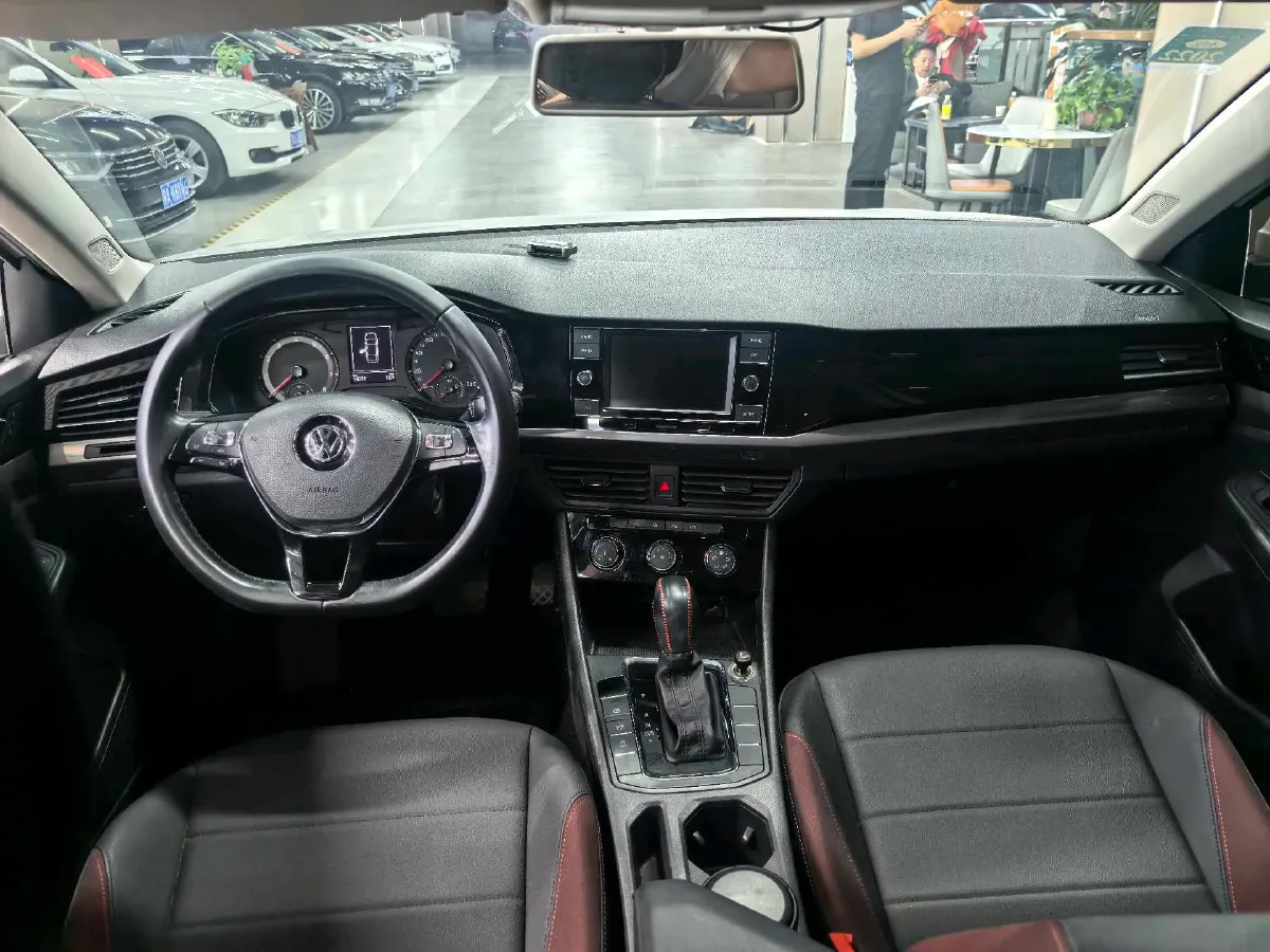 2019 Bestune T77 1.2T 143HP L4 7DCT,autocango,china used car exporter,china ev exporter,chinese used car exporter,chinese used ev exporter