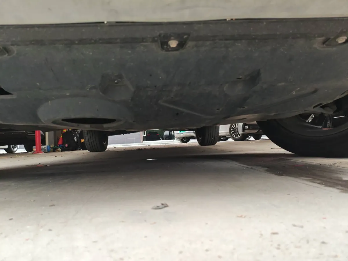 2022 Geely Azkarra 1.8T 184HP L4 7DCT,autocango,china used car exporter,china ev exporter,chinese used car exporter,chinese used ev exporter