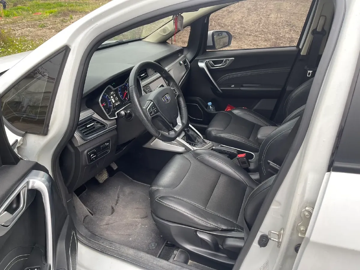 2017 Geely Vision X3 1.5L 102HP L4 4AT,autocango,china used car exporter,china ev exporter,chinese used car exporter,chinese used ev exporter